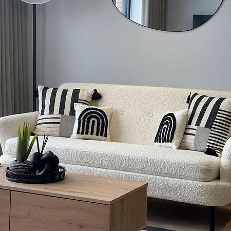 Trendy Apartment In Cardiff Free Parking Exteriör bild