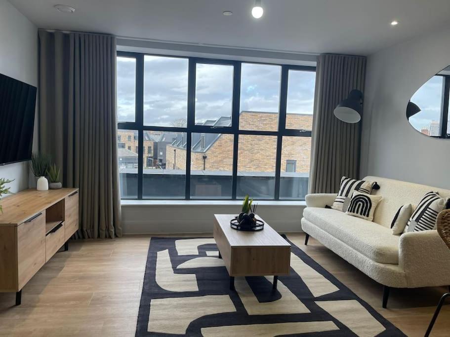 Trendy Apartment In Cardiff Free Parking Exteriör bild