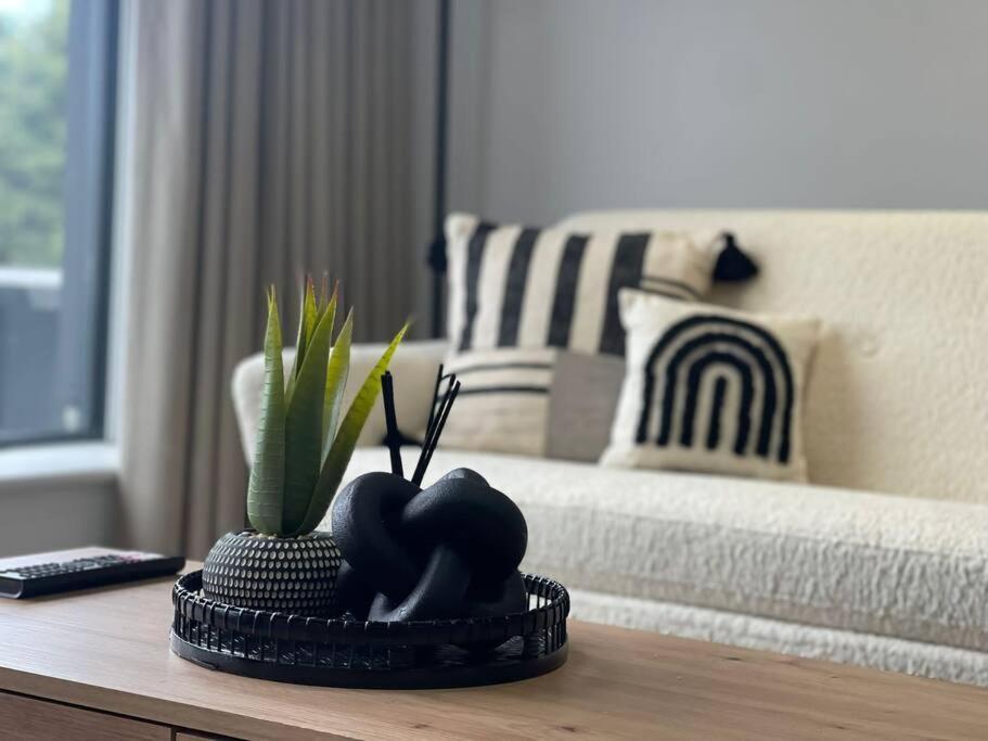Trendy Apartment In Cardiff Free Parking Exteriör bild