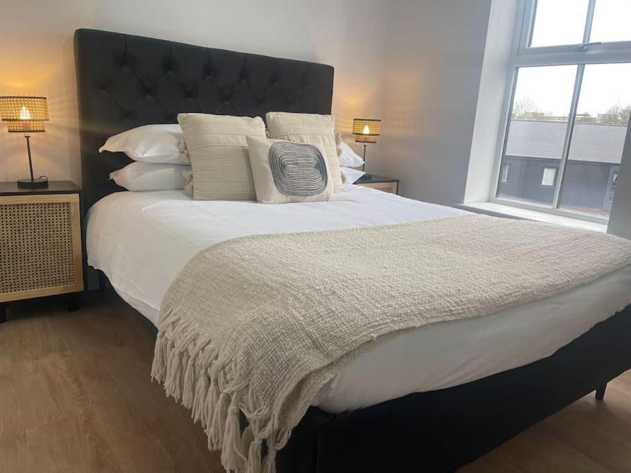 Trendy Apartment In Cardiff Free Parking Exteriör bild