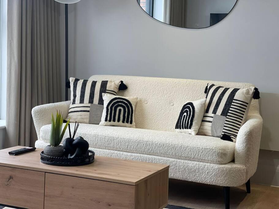 Trendy Apartment In Cardiff Free Parking Exteriör bild