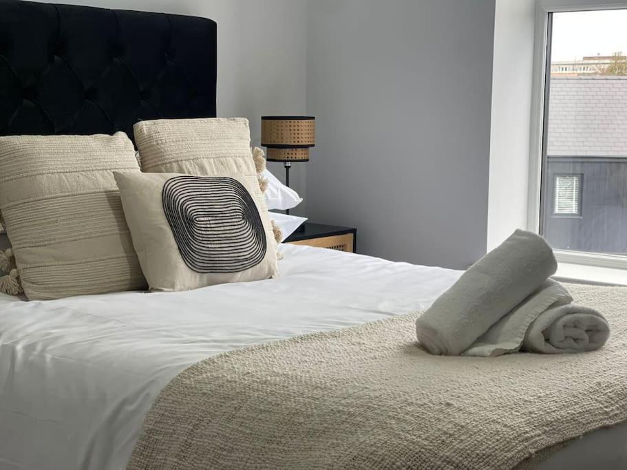 Trendy Apartment In Cardiff Free Parking Exteriör bild