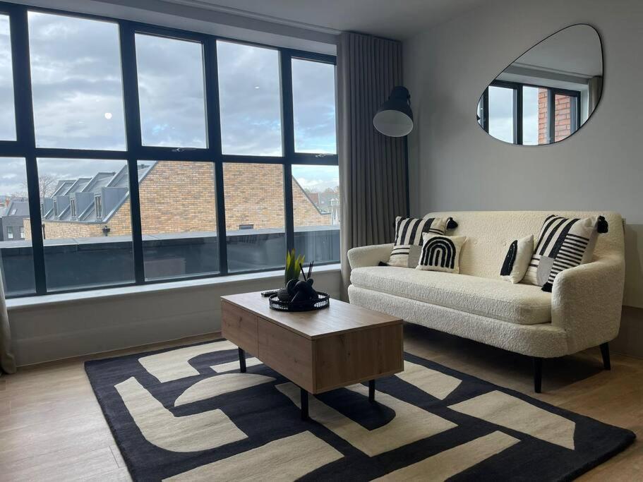 Trendy Apartment In Cardiff Free Parking Exteriör bild